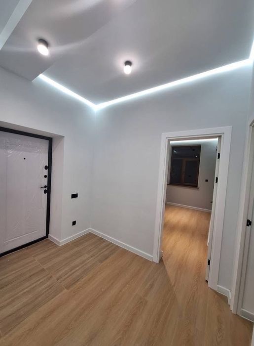 Продажа Чирчик 3+1/2/2 кирпич Навои ор.р 9 школа