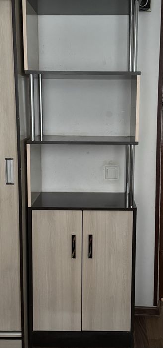 Шкаф с этажеркой