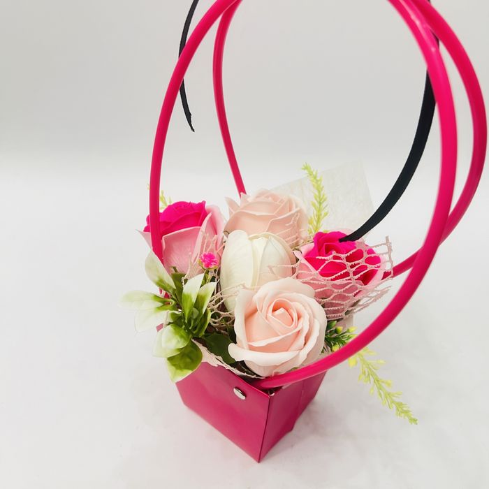 ТОП подарък за всеки повод кошници със сапунени рози и лалета