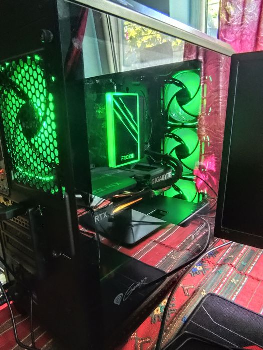 Vând sistem gaming PC + monitor     | Ryzen 5 8500G | RTX 3060 | 32GB DDR5 | 1080p | 144hz