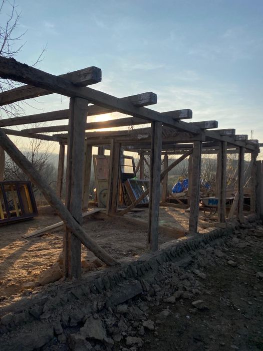 Vând lemn de stejar