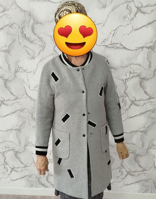 Пальто женские продам