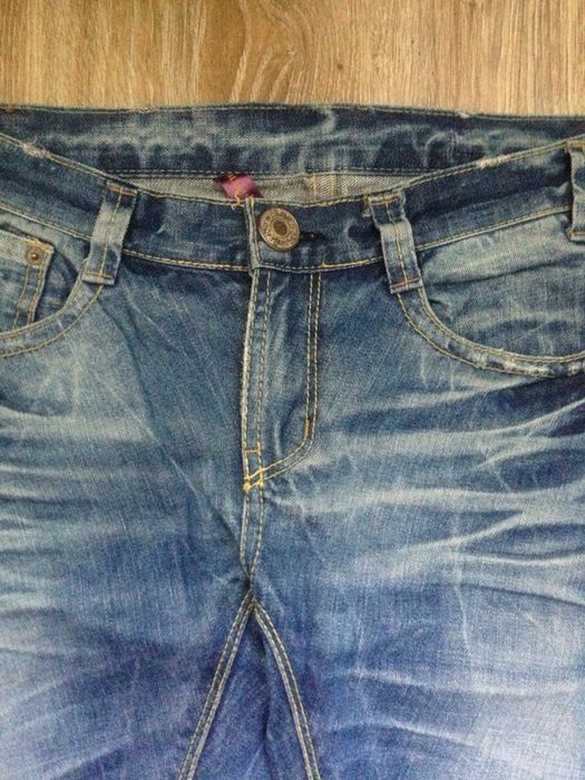 Продам мужские джинсы