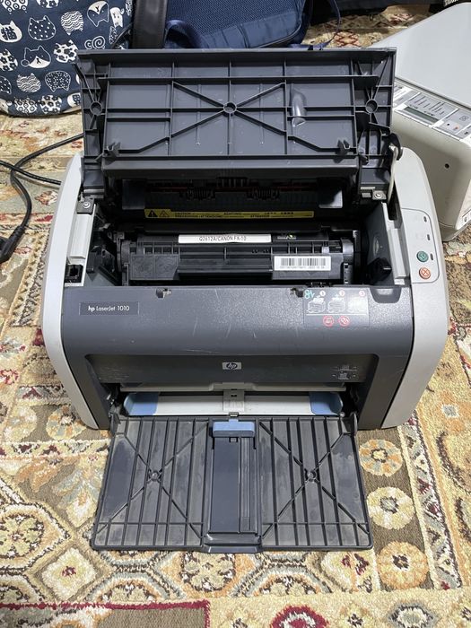 Принтеры hp 3 штуки