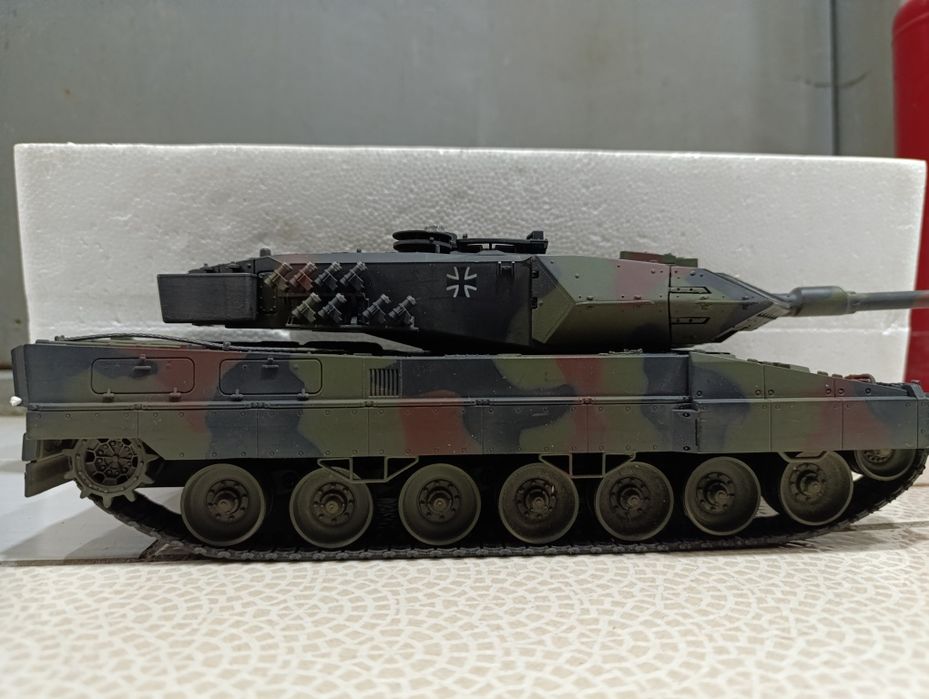 Танк на радиоуправлении VSTANK