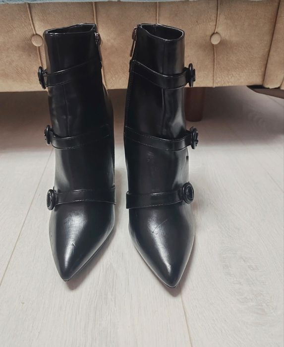 Botine Prima Donna cu toc