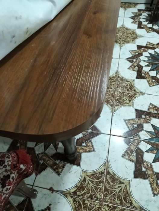 Продам стол кухонный