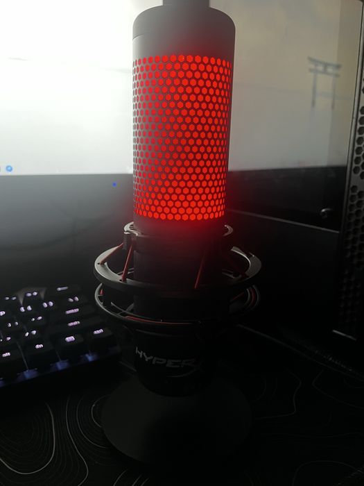 HyperX QuadCast USB микрофон – КАТО НОВ | 150 лв / 76,69 €