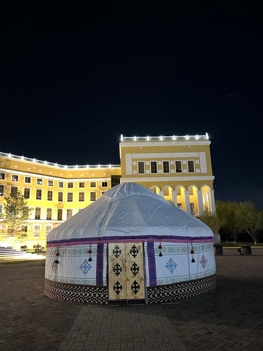 Юрты,палатки,алтыбакан