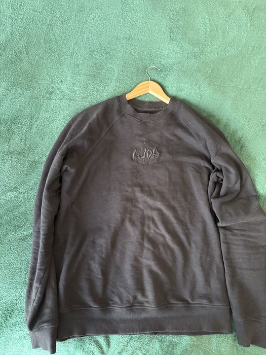 Блуза на Luda перфектна