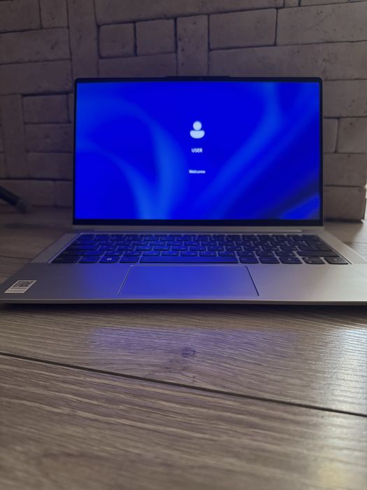 LENOVO IdeaPad 5G 14Q8X05