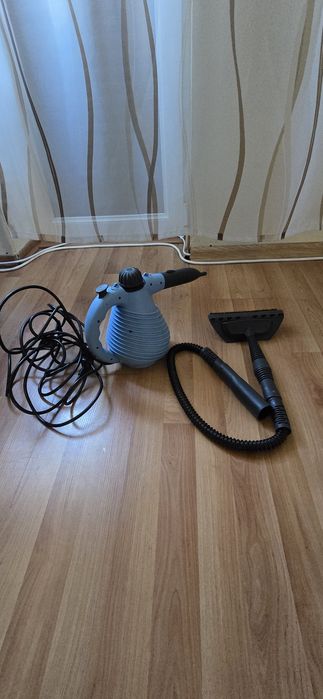 Aspirator spalator de covoare