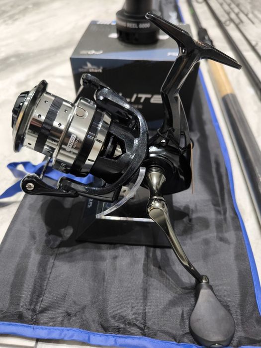 Lanseta Feeder ROBINHAN Dexter 3.9m,60-180g + Mulineta ELITE 6000