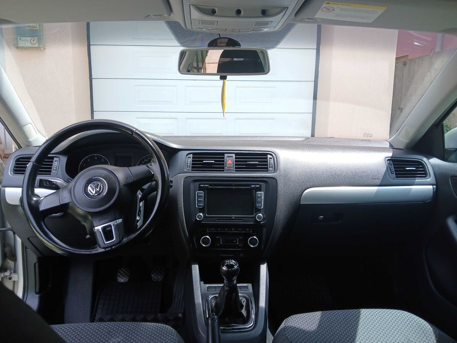 VW Jetta - benzina - 2011 - inmatriculat RO