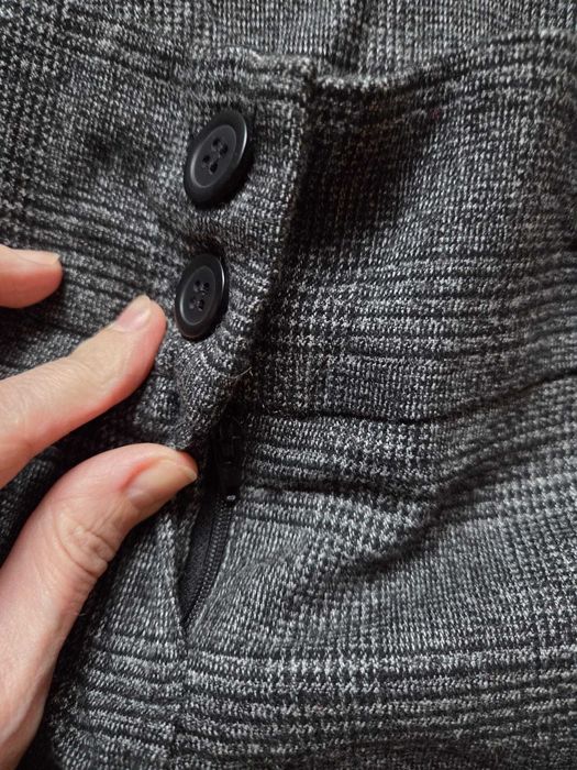 Pantaloni scurti din lana