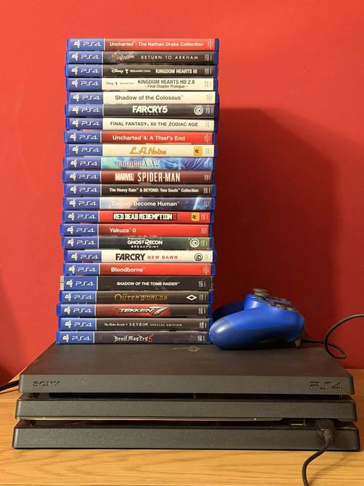 Vând Xbox one. Vând jocuri.