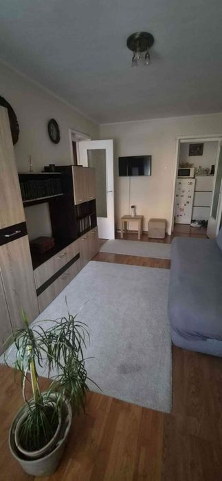 Apartament 2 camere, Velenta, Etaj 3, Zona linistita,  Aproape de centru