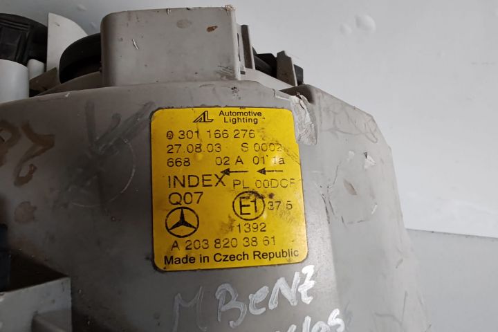 Far Dreapta Bixenon fara droser cu defect Mercedes-Benz A2038203861 M