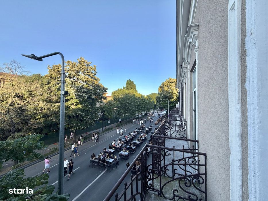 Apartament Ultracentral de Vanzare – 6 Camere – 235 mp