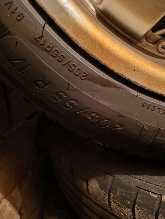 Продавам джанти за mercedes с гуми в перфектно състояние