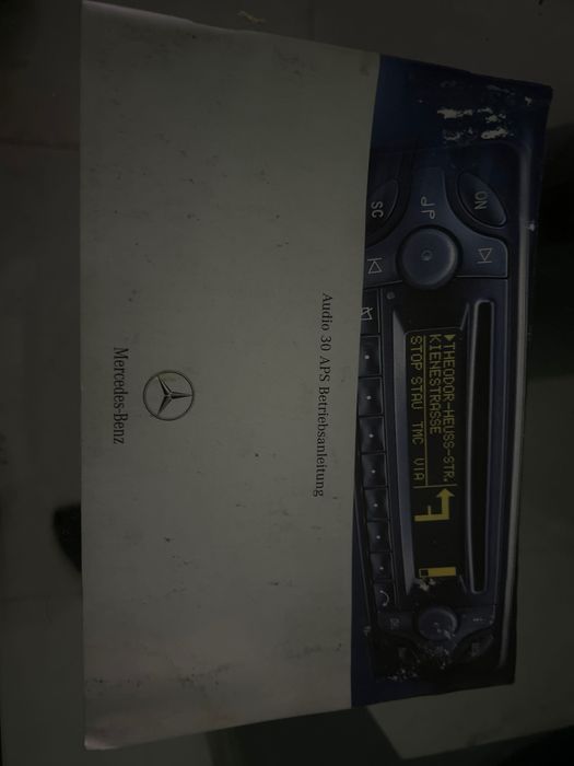 Авто радио касетофон Becker