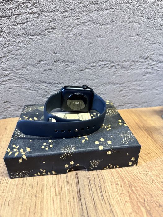 Часы Apple watch SE2