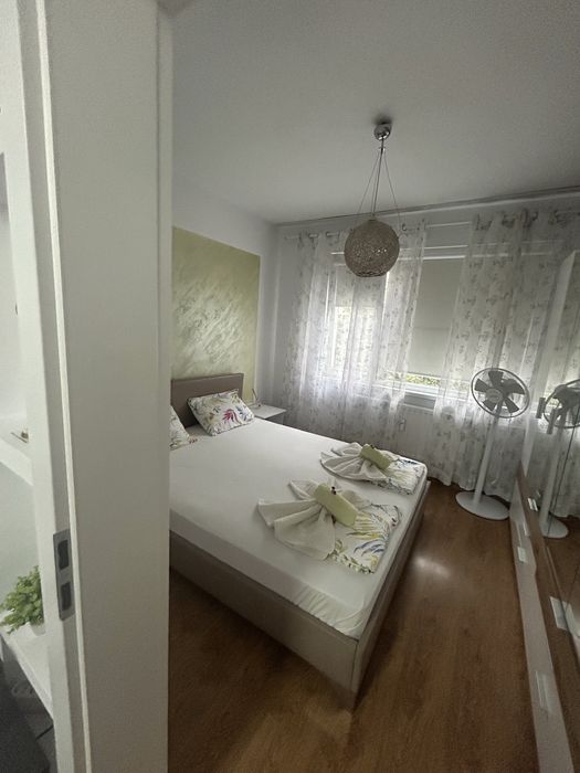 Три многостайни апартамента на една локация