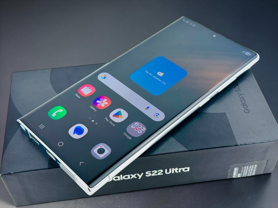 Samsung Galaxy S22 Ultra 5G 256GB 12RAM White Перфектен! Гаранция!