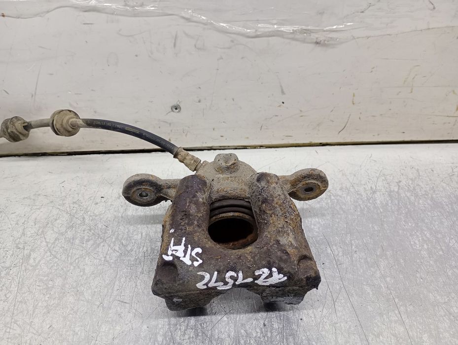 Etrier stanga fata BMW Seria 1 E81/E82/E87/E88 (facelift) (2007 - 2012) 2.0 benzina N43