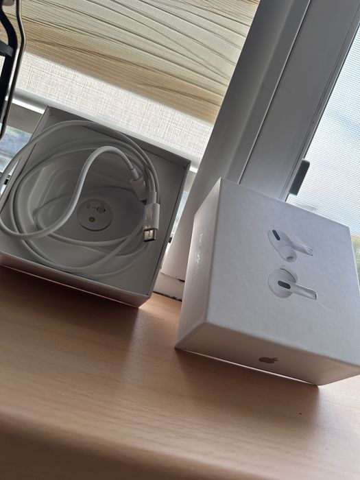 Apple AirPods 1 generation НОВИ