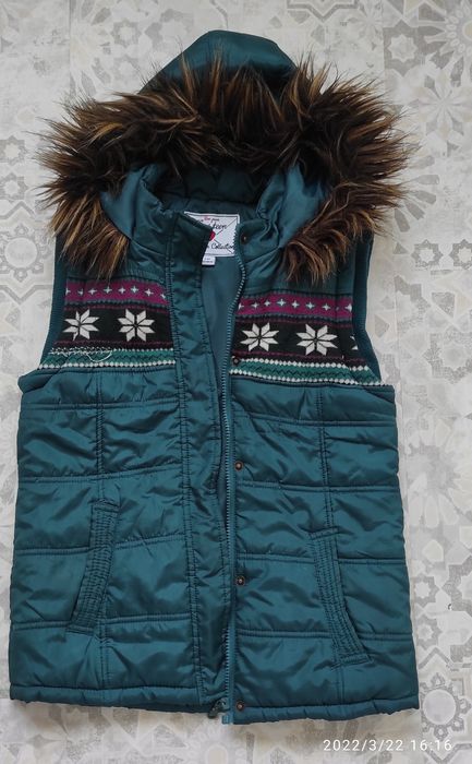 Безрукавка для девочек