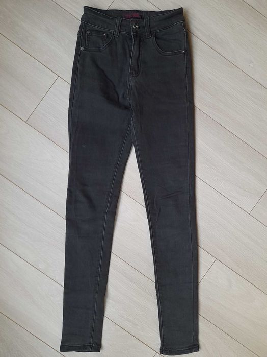 ЛОТ  дънки 5 и 10лв за бр
Размер ХС-С