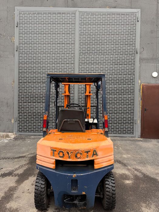 Вилочный Погрузчик Toyota 5FGL20
