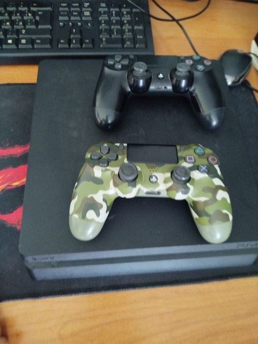 Playstation 4 продам