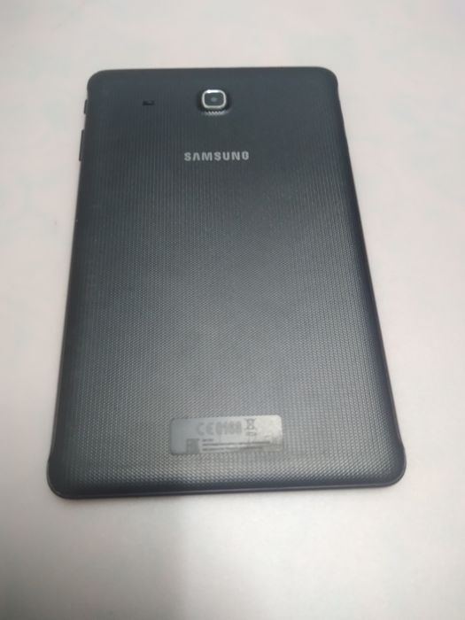 Продам планшет Samsung на запчасти