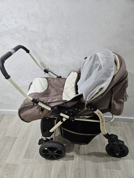 Коляска все сезонная