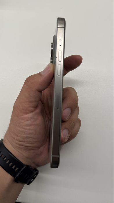 Продам Iphone 15 pro max 256 gb