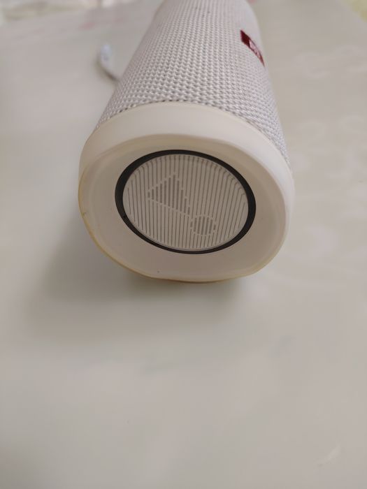 Bluetooth колонка JBL flip 4