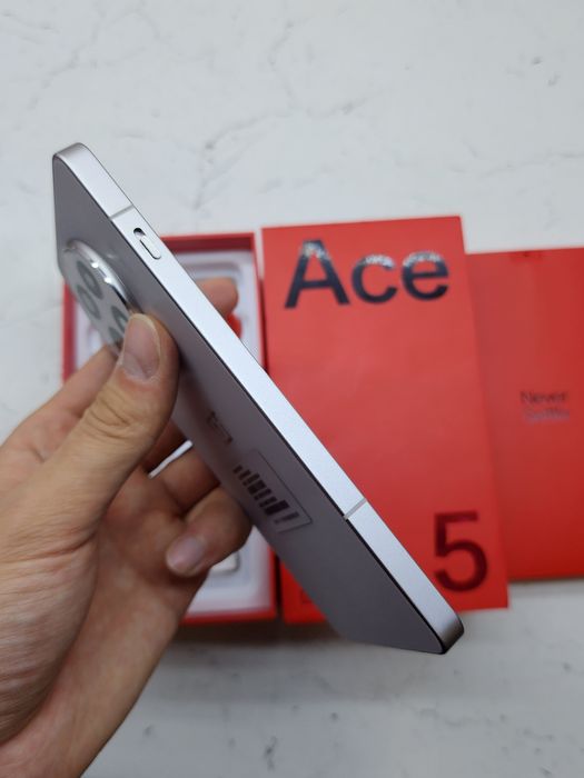OnePlus Ace 5 Sotlad