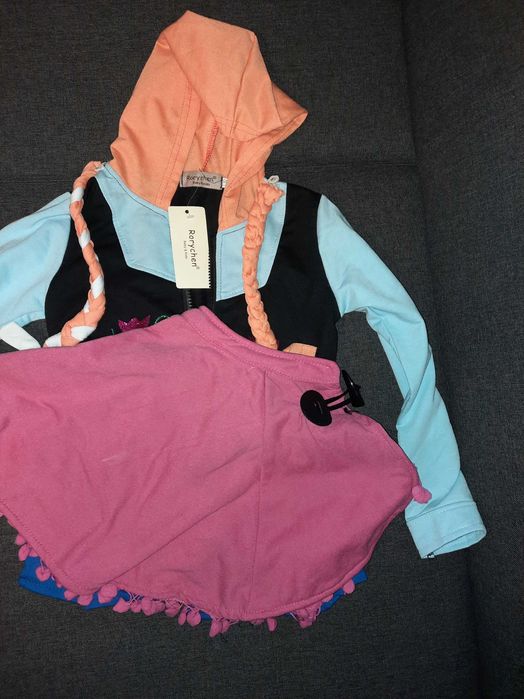 Hanorac Anna Frozen cu pelerina si codite
