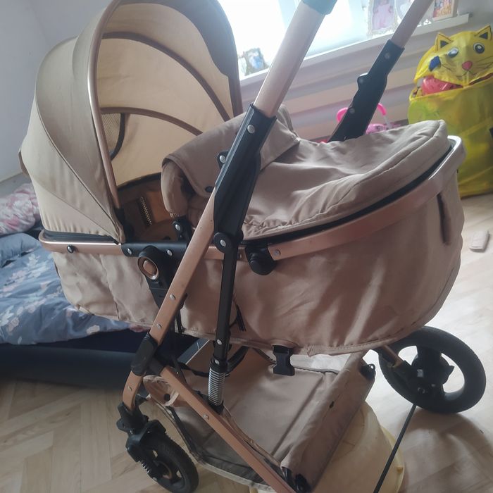 Срочно продам коляску