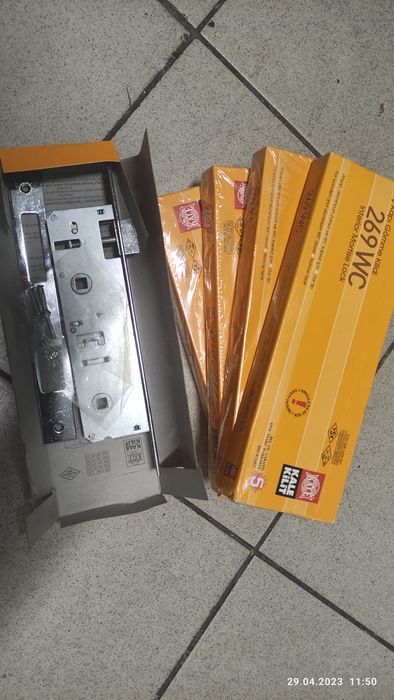 Замки аксессуары двери