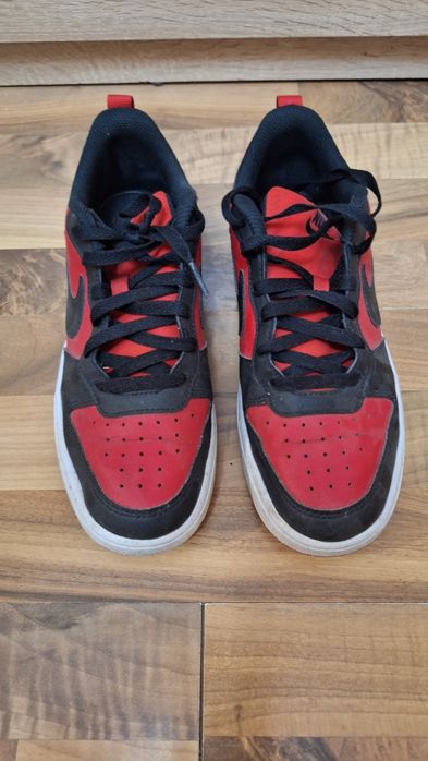 Маратонки NIKE 39 номер