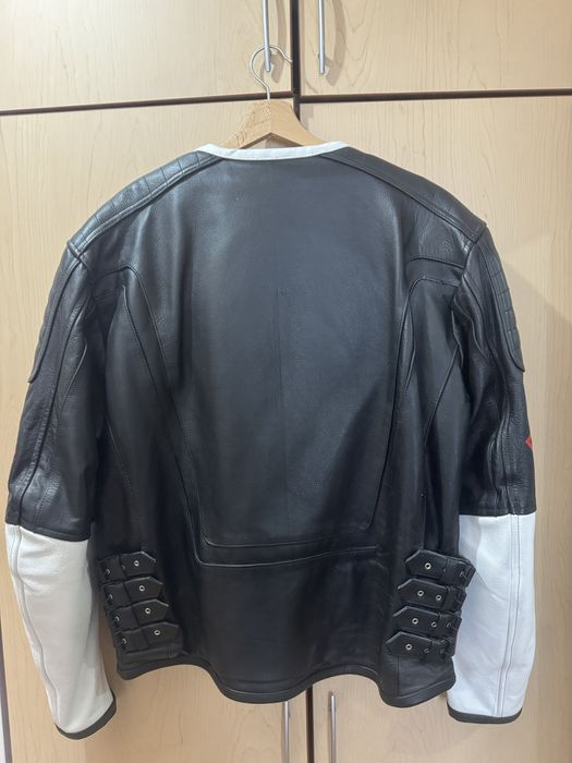 Кожено яке - Icon