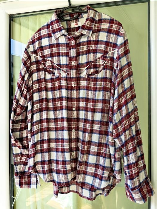 Риза Levi's червено бяла