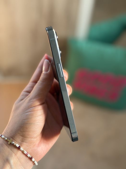 Телефон  iPhone 13pro Sierra Blue