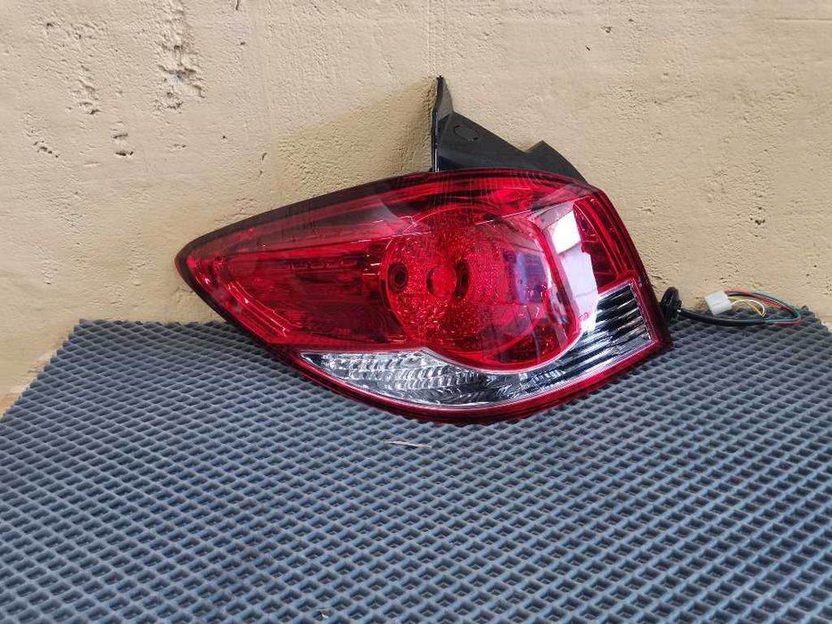 Фонарь задний левый Chevrolet Cruze Хэтчбек с 2013 по 2015 г