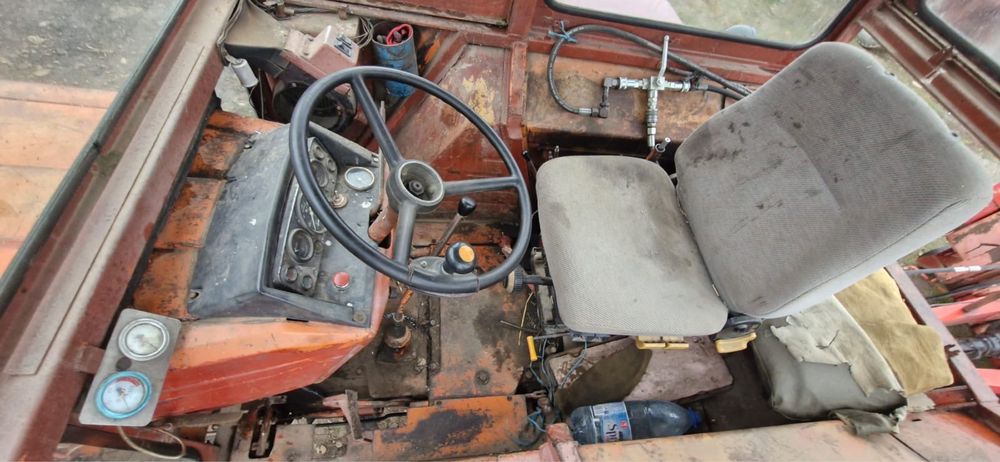 Vand tractor UTB650  in stare buna de functionare