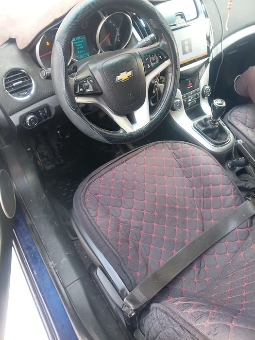 Продам шевроле круз