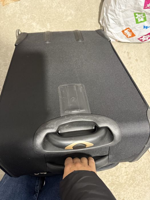 Куфар Samsonite с две колела